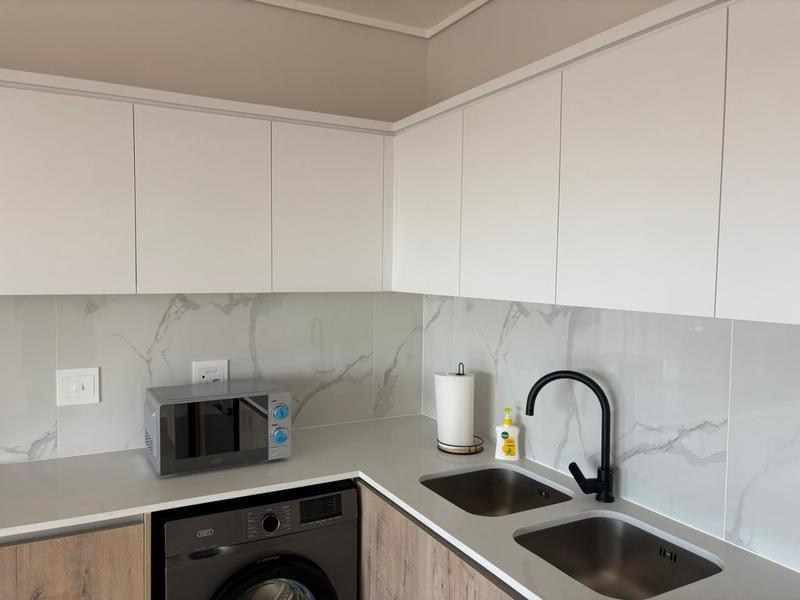 To Let 2 Bedroom Property for Rent in Richwood Western Cape